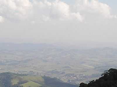 VISTA DA SERRA-FOTO:LAERCIO FERNANDES  - SENADOR JOS BENTO - MG