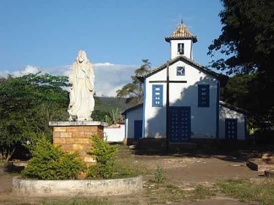 IGREJA MATRIZ DE SENADOR MODESTINO GONALVES-MG-FOTO:AMELIA POUSADA - SENADOR MODESTINO GONALVES - MG