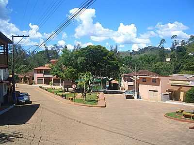 FOTO:ELIENE LIDIA - SENHORA DO CARMO - MG