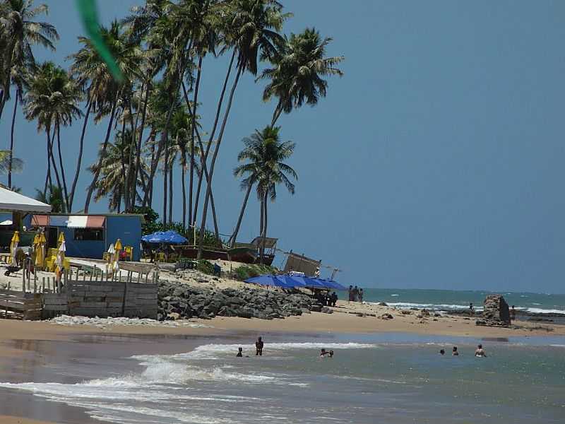 BARRA DO JACUIPE-BA-PRAIA DO MAR-FOTO:PETERSON CUNHA - BARRA DO JACUPE - BA