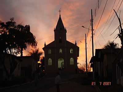 MATRIZ DE N.S.DO CARMO-FOTO:GUSTAVO A. FARIA - SERRA DA SAUDADE - MG