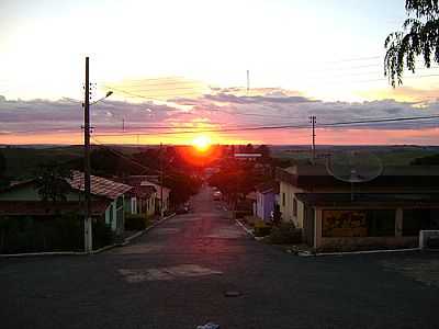 AMANHECER-FOTO:SIL MARCOS - SERRA DA SAUDADE - MG