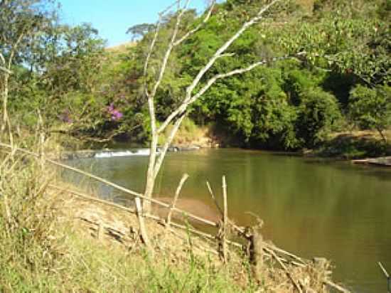 PAISAGEM NATURAL EM SERRA DA SAUDADE-MG-FOTO:ADRIANA DE OLIVEIRA - SERRA DA SAUDADE - MG