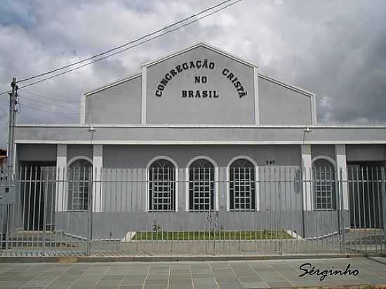 IGREJA DA CONGREGAO CRIST DO BRASIL EM SERRA DO SALITRE-FOTO:GUARDIAODOCERRADO - SERRA DO SALITRE - MG