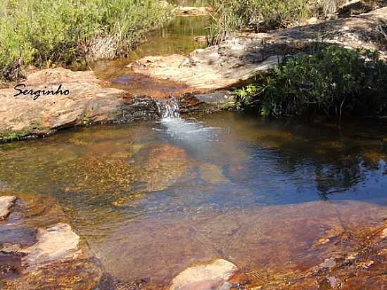 RIACHO EM SERRA DO SALITRE-FOTO:GUARDIAODOCERRADO - SERRA DO SALITRE - MG