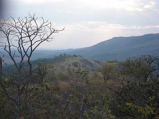 VISTA DA SERRA EM SERRA DO SALITRE-FOTO:LUCIANOPITSTOP - SERRA DO SALITRE - MG