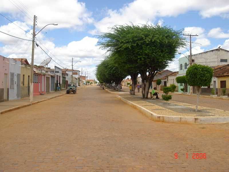 BARRA DO MENDES-BA-AVENIDA JURACY MAGALHES-FOTO:EWERTON MATOS - BARRA DO MENDES - BA