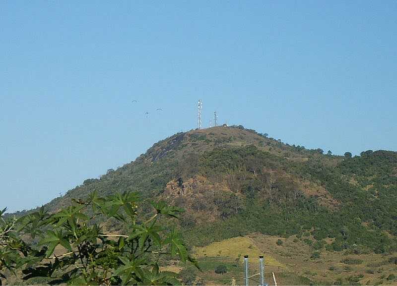 SERRANIA-MG-MORRO DAS TORRES-FOTO:BRUNAAT - SERRANIA - MG