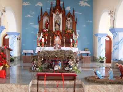 ALTAR, POR TATIANA ARANTES - SERRANOS - MG