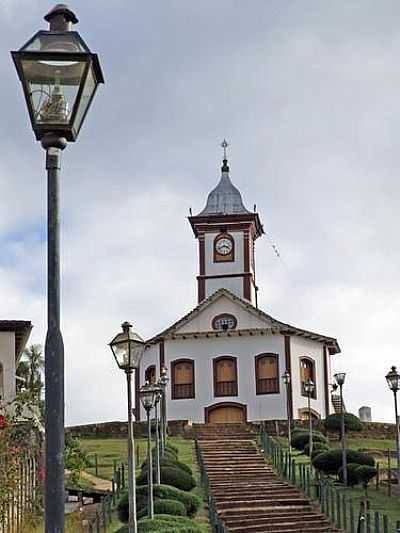 IGREJA SANTA RITA FOTO POR RONAN DE MORAIS ARAJO - SERRO - MG