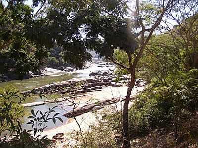 RIO SANTO ANTONIO-FOTO: SAMIRPT - SETE CACHOEIRAS - MG