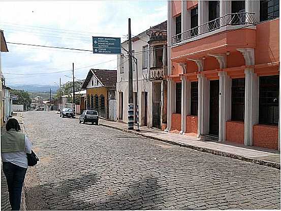 RUA DE SILVIANPOLIS-MG-FOTO:MAHEA - SILVIANPOLIS - MG