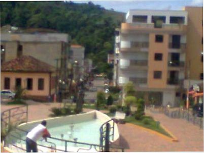 AV GV. VALADADES(FUNDO), POR EDSON  SANTOS - SIMONSIA - MG