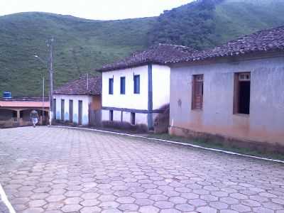 CASA ANTIGAS  TABOO, POR VALTEMIR JOS DE SOUZA - TABUO - MG