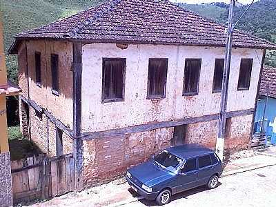 TABUO, CASA ANTIGA, POR VALTEMIR JOS DE SOUZA - TABUO - MG