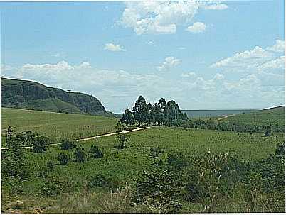 PORTAL DA SERRA DA CANASTRA - TAPIRA - MG