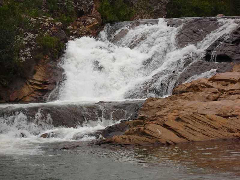 CACHOEIRA DOS EVARISTOS - FOTO TAPIRA TEEN - TAPIRA - MG