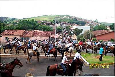 CAVALGADA., POR KERON RUTIELY - TAPIRA - MG