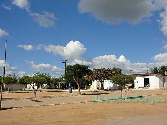 POVOADO DE BARRACAS - PERTENCENDO ATUALMENTE AO DISTRITO DE VRZEA DA ROA - BARRACAS - BA