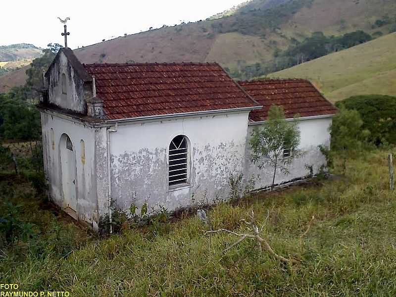 TORREES-MG-CAPELA DE SANTO ANTNIO NA ESTRADA-FOTO:RAYMUNDO P NETTO - TORREES - MG