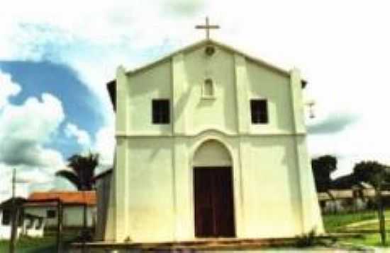 IGREJA EM VILA SATLITE,DISTRITO DE TRS MARIAS-FOTO:LUIZ GONZAGA DE SIQU - TRS MARIAS - MG