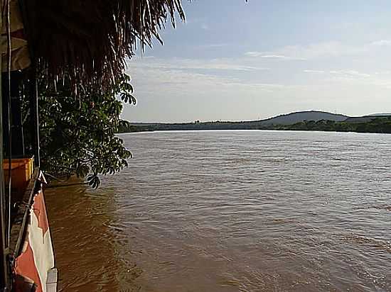 RIO SO FRANCISCO EM TRS MARIAS-MG-FOTO:ERICK ANISZEWSKI - TRS MARIAS - MG