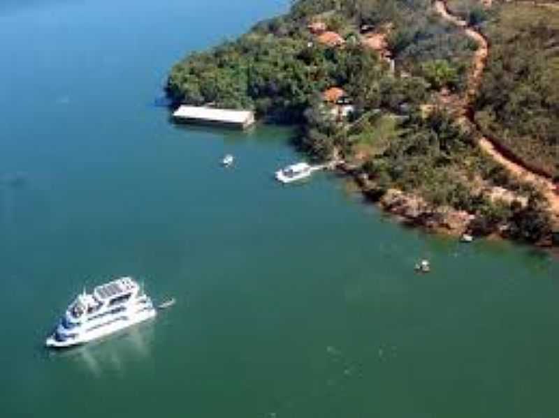 TRES MARIAS-MG-TURISMO NO RIO SO FRANCISCO-FOTO:WWW.GUIADOTURISMOBRASIL.COM  - TRS MARIAS - MG