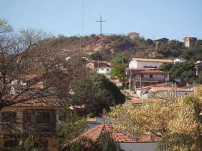 TURMALINA, POR LUIS ANTONIO CASTRO - TURMALINA - MG