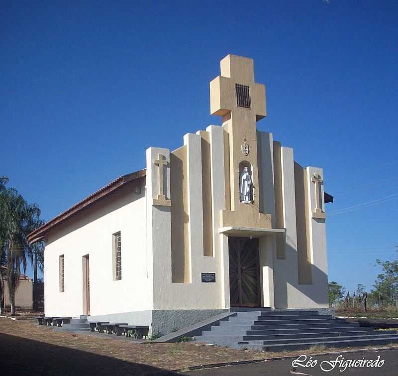 SO ROQUE DE MINAS-MG-CAPELA DE SANTA ROSA NA COMUNIDADE DO BAIRRO RURAL SANTA ROSA-FOTO:LEONARDO FIGUEIREDO - UBERABA - MG