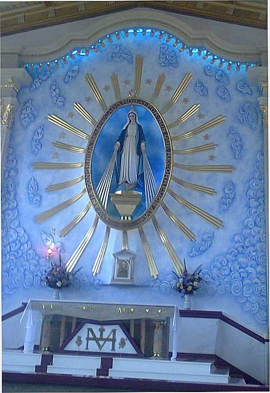ALTAR DA IGREJA DA MEDALHA MILAGROSA, POR LOURDES - UBERABA - MG