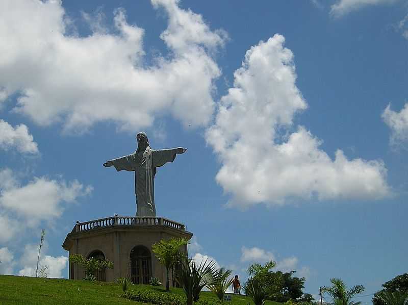 CRISTO EM URUCNIA - MG POR MARCO ANTNIO CALDEIRA - URUCNIA - MG