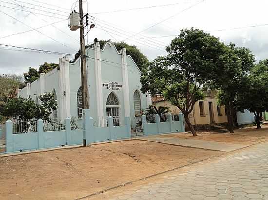 IGREJA PRESBITERIANA DO BRASIL EM VAI-VOLTA-MG-FOTO:GUSTAVO STURZENECKER - VAI-VOLTA - MG