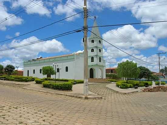 PRAA E IGREJA MATRIZ DE VARGEM GRANDE DO RIO PARDO-FOTO:ARMANDOFS - VARGEM GRANDE DO RIO PARDO - MG