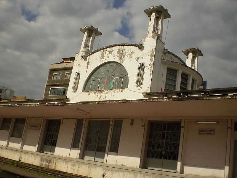 VARGINHA-MG-FACHADA DA ESTAO FERROVIRIA-FOTO:ANIZIO REZENDE - VARGINHA - MG