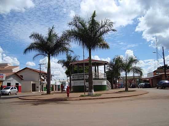 CORETO NA PRAA CENTRAL EM VARJO DE MINAS-FOTO:FLVIO PORTO - VARJO DE MINAS - MG