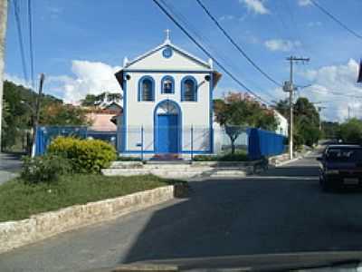 IGREJA-FOTO:JAIRONUNES  - VERA CRUZ DE MINAS - MG