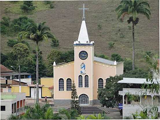 IGREJA MATRIZ, POR CRISTIANO - VERMELHO NOVO - MG