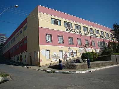 COLGIO-FOTO:JAIRONUNES  - VESPASIANO - MG