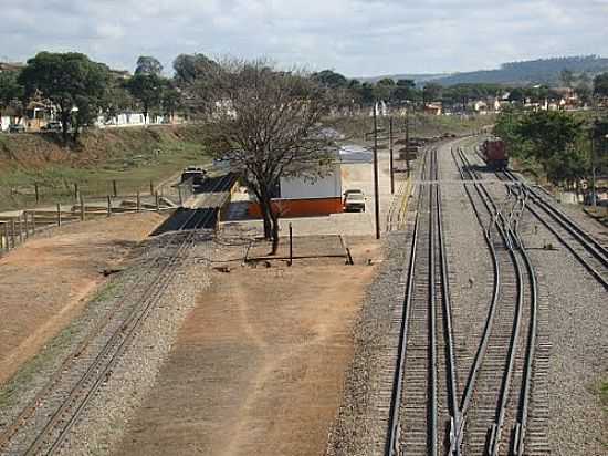 VESPASIANO-MG-ESTAO FERROVIRIA E A CIDADE-FOTO:JAIRO NUNES FERREIRA  - VESPASIANO - MG