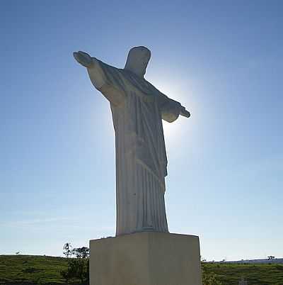 CRISTO EM VILA COSTINA-FOTO:SNZIO RAFAEL(PAINS-  - VILA COSTINA - MG