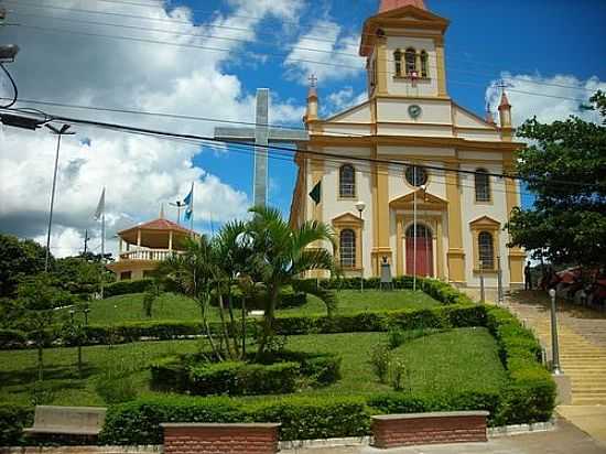 PRAA E IGREJA MATRIZ DE VIRGINPOLIS-FOTO:GUIGUIVGP - VIRGINPOLIS - MG