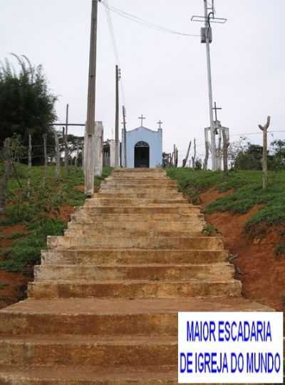 CAPELINHA COM MAIOR ESCADARIA DE IREJA DO MUNDO, POR DALBER AUGUSTO DE ALMEIDA - VIRGINPOLIS - MG