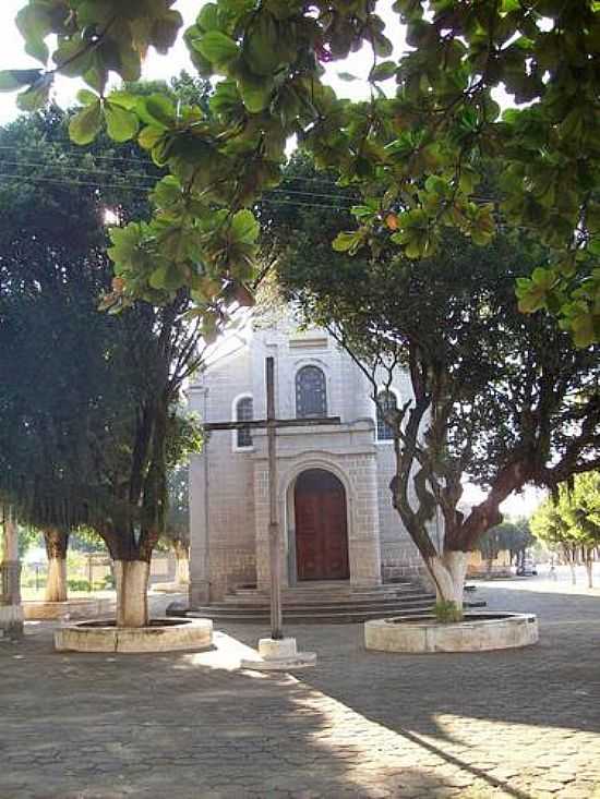 IGREJA-FOTO:DLESTER - KTA  - VISTA ALEGRE - MG