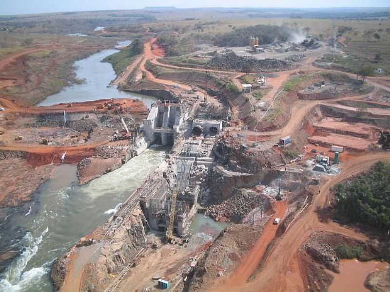 ALTO SUCURI-MS-CONSTRUO DA BARRAGEM-FOTO:ADEMAR - TRIUNFO - ALTO SUCURI - MS