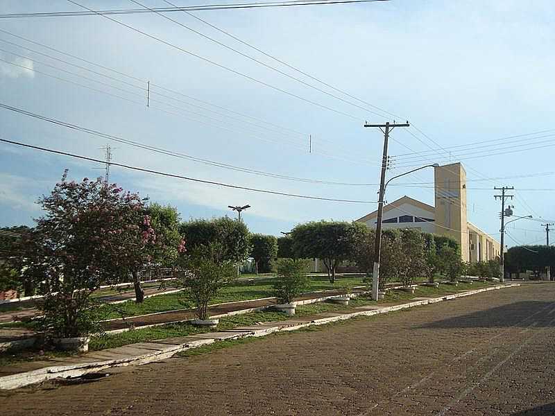 ANASTCIO-MS-PRAA E IGREJA MATRIZ-FOTO:LUCAS T. SOUZA, - ANASTCIO - MS