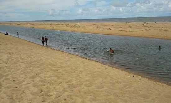 PRAIA MAR MORENO EM BELMONTE-BA-FOTO:UMBERTO FERREIRA - BELMONTE - BA