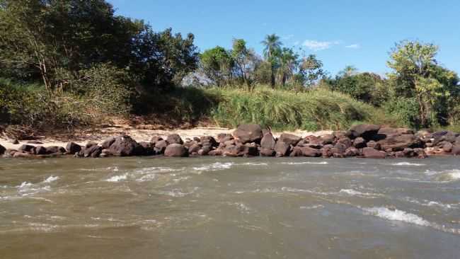 RIO AQUIDAUNA, POR FATINHA E PEDRO - CAMISO - MS