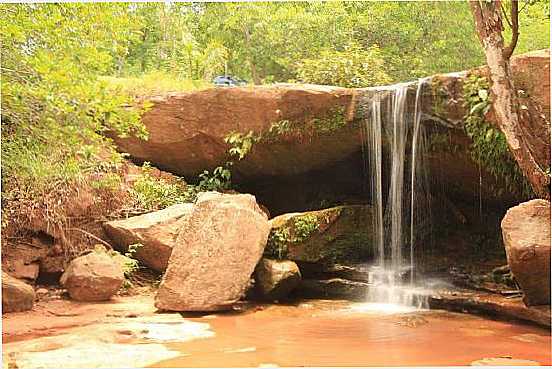 CACHOEIRA MORRO DA ANTENA, POR SILVIA QUEIROZ - CAMISO - MS