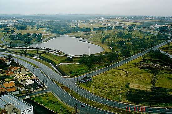 VISTA DO LAGO E ENTRONCAMENTO DA AVENIDA AFONSO PENA EM CAMPO GRANDE-MS-FOTO:PAULO YUJI TAKARADA - CAMPO GRANDE - MS