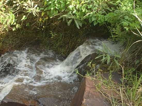 SALTO DE CASSILNDIA-FOTO:JOANA DARK DA SILVA [PANORAMIO] - CASSILNDIA - MS